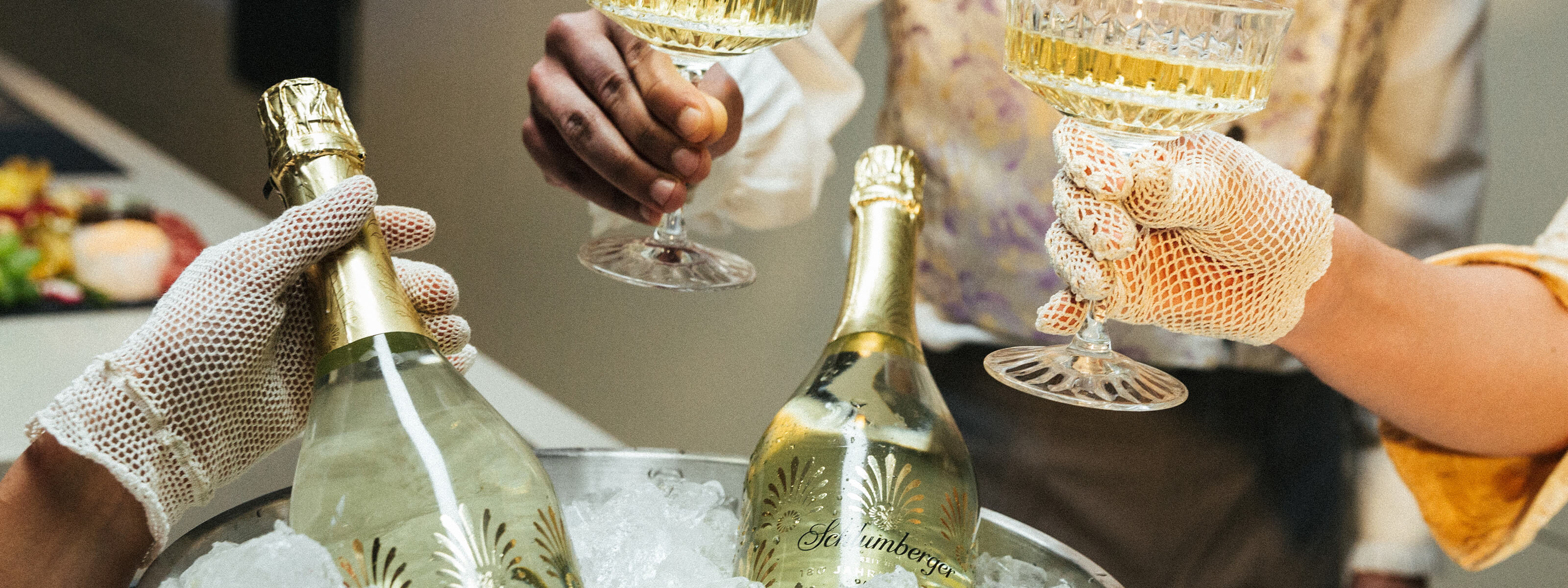 !80 Jahre Limited Edition von Schlumberger liegt im Kühler auf Eis