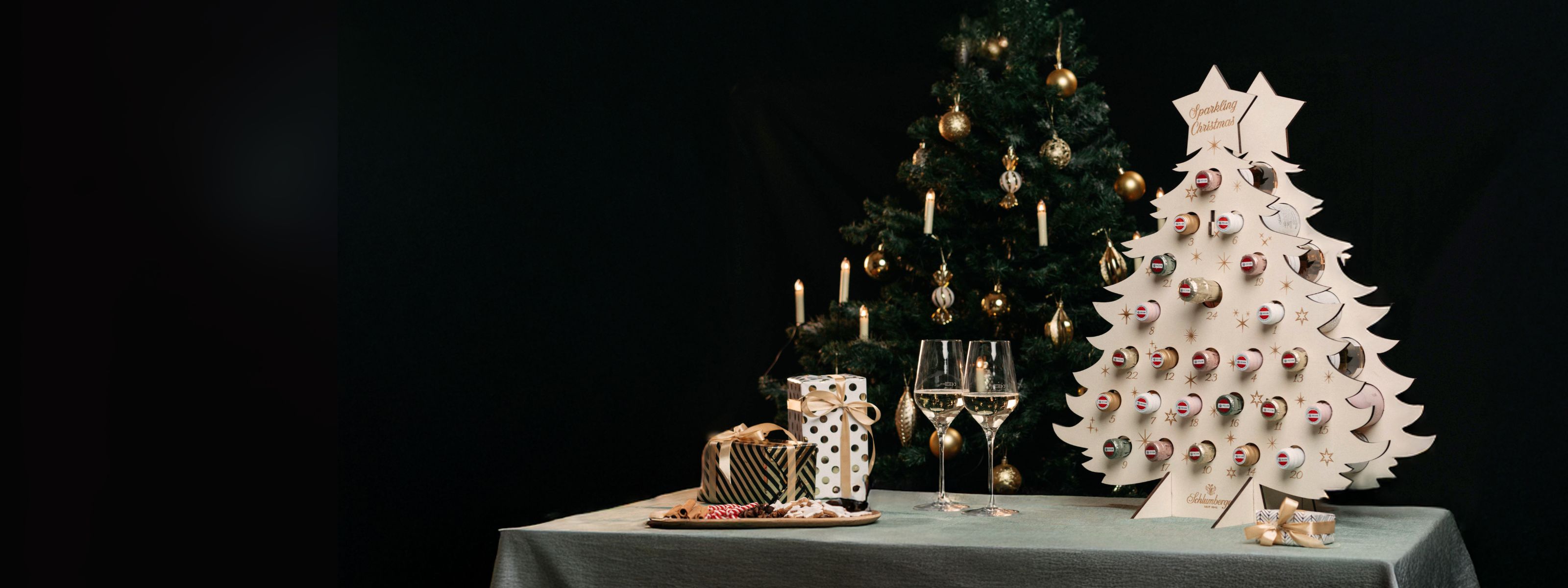 Schlumberger Adventkalender aus Holz mit 24 Flaschen