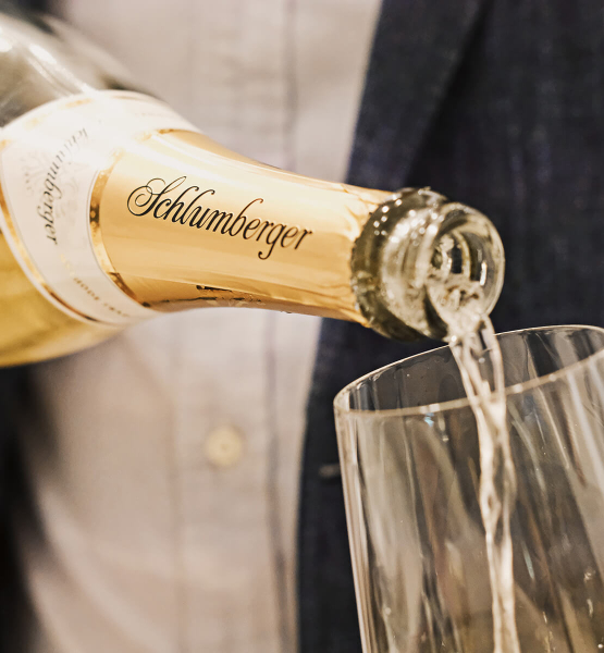 Schlumberger Sparkling Brut beim Einschenken