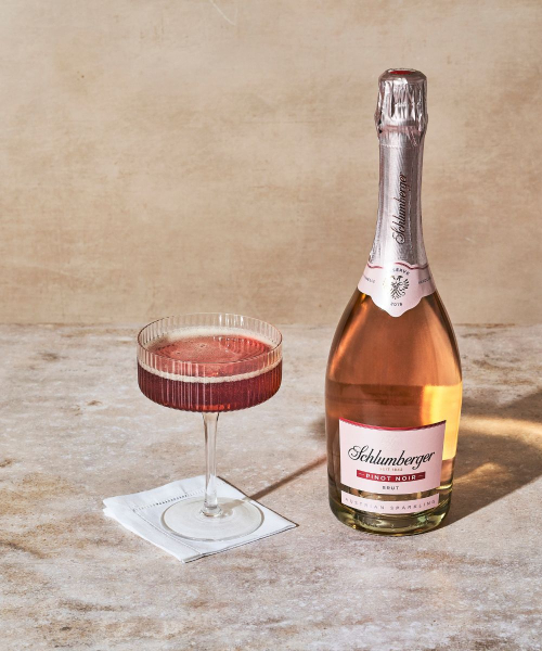 Kir Royal serviert in einer Champagnerschale