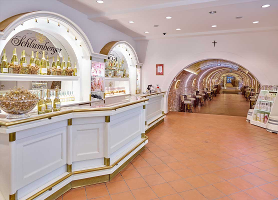 Schlumberger Bar beim Eingang zu den Kellerwelten